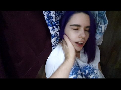 ❤️ Xwişka min di dolabê de dît û alîkariya wê kir ️❌ Pornoya malê li porno ku.hellporno-com.ru ❌❤